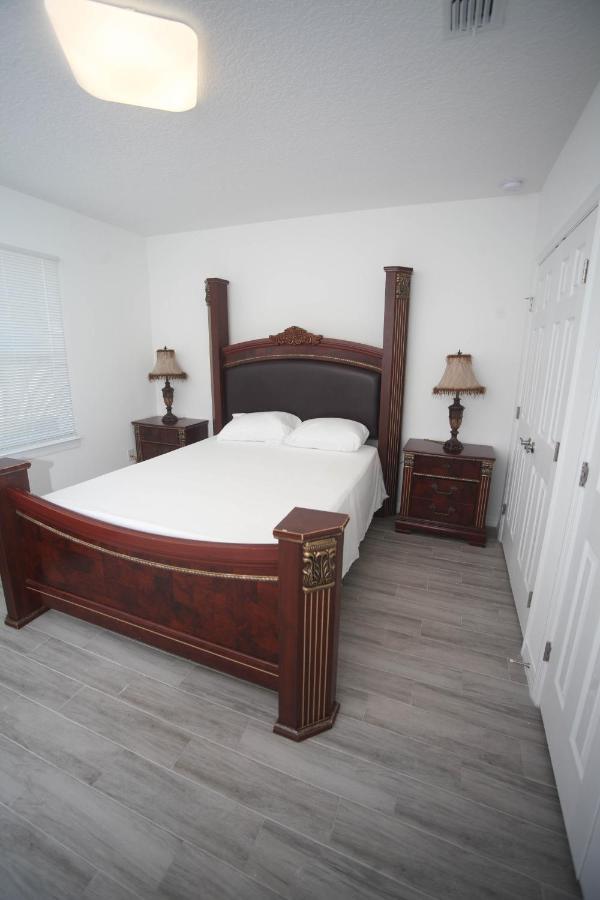 A Beautiful Queen Bedroom Орландо Екстер'єр фото